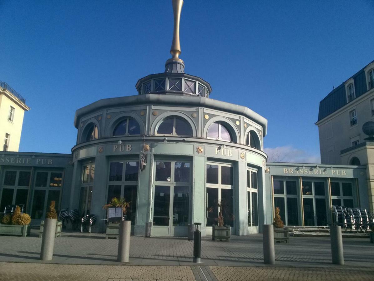A Lovely Nest Bussy-Saint-Georges Exterior foto